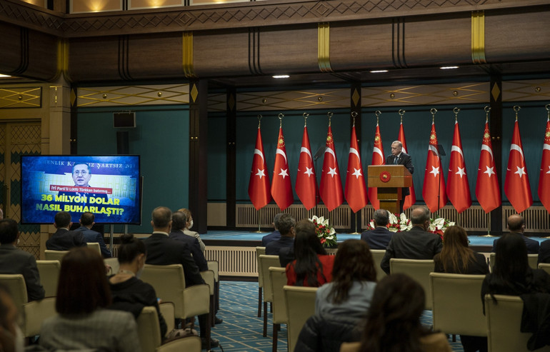 Son dakika: Kritik toplantı sonrası Cumhurbaşkanı Erdoğandan Türkkana sert tepki: Neresinden tutsanız alçaklık