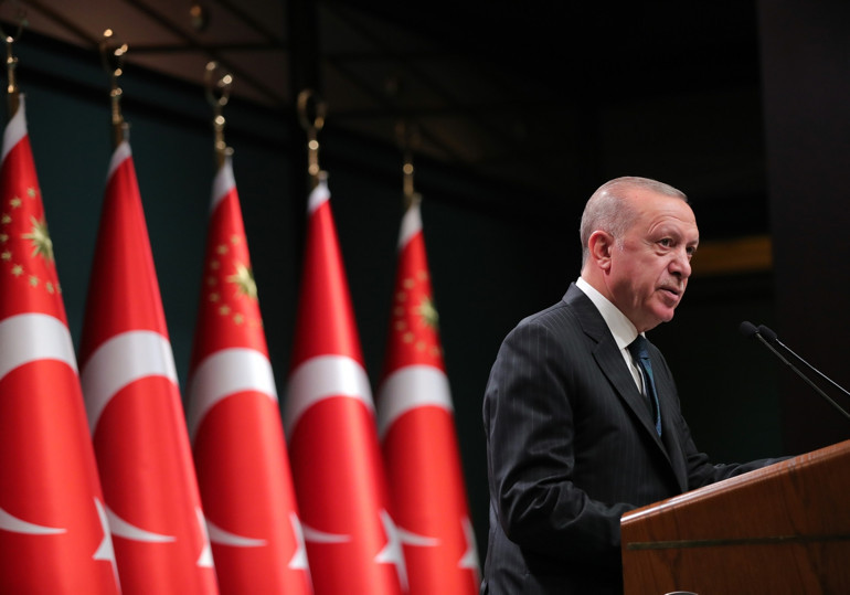 Son dakika: Kritik toplantı sonrası Cumhurbaşkanı Erdoğandan Türkkana sert tepki: Neresinden tutsanız alçaklık
