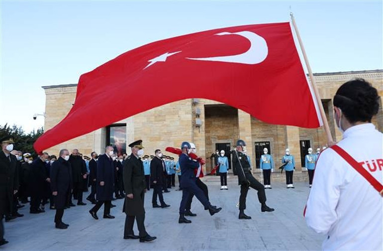 Atatürkü saygı ve minnetle anıyoruz... Cumhurbaşkanı Erdoğan: Milletimizin birliğine kastedilmesine asla izin vermeyeceğiz