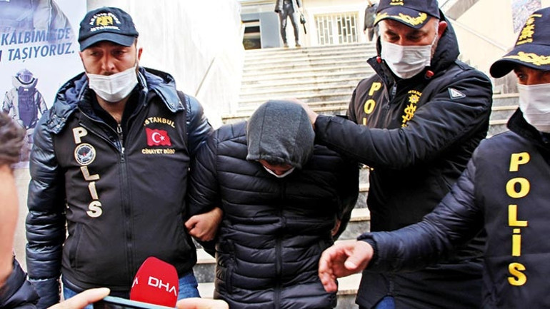 Samuray kılıçlı vahşet