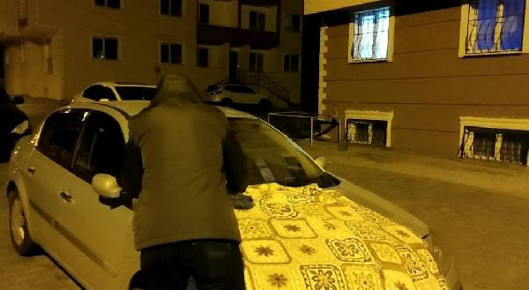 Doğuda kar ve soğuk etkili oluyor... Hava sıcaklığı -5e düştü, kar kalınlığı 10 cmi buldu