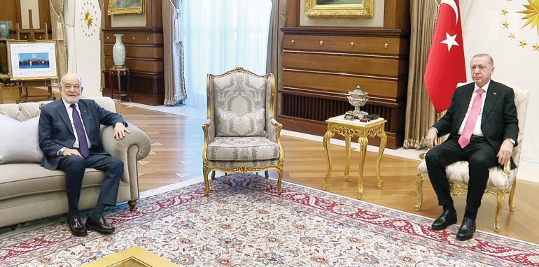 Samuray kılıcıyla kadın katleden adam deli mi