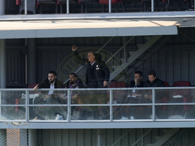 Son dakika: Galatasaray-Bursaspor maçında İsmail Çipe, Fatih Terimin hışmına uğradı