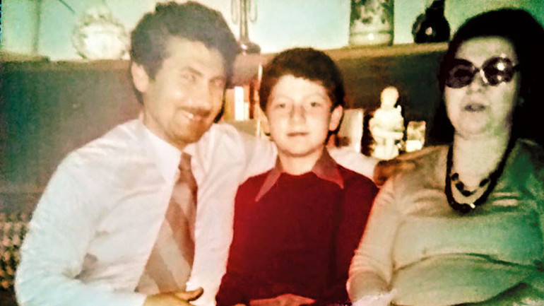 ‘Unkapanı’nda bir Batılı kemancı’