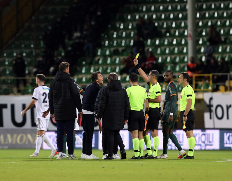 Son Dakika Haberi... Alanyaspor-Beşiktaş maçından çok konuşulan karar Emre Akbabanın golü neden iptal edildi