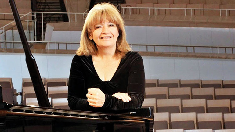 Chopin dinleyerek İdil Biret’i yazmak