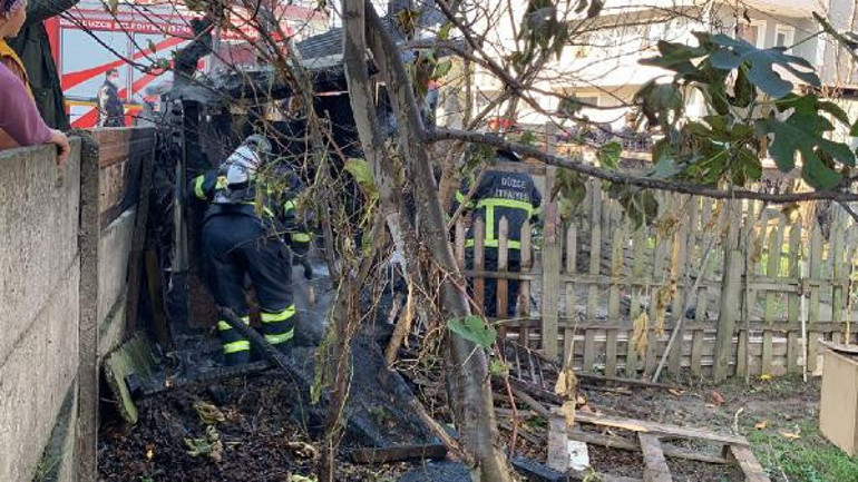Barakada yangın Acı haber geldi: 11 yavru köpek öldü
