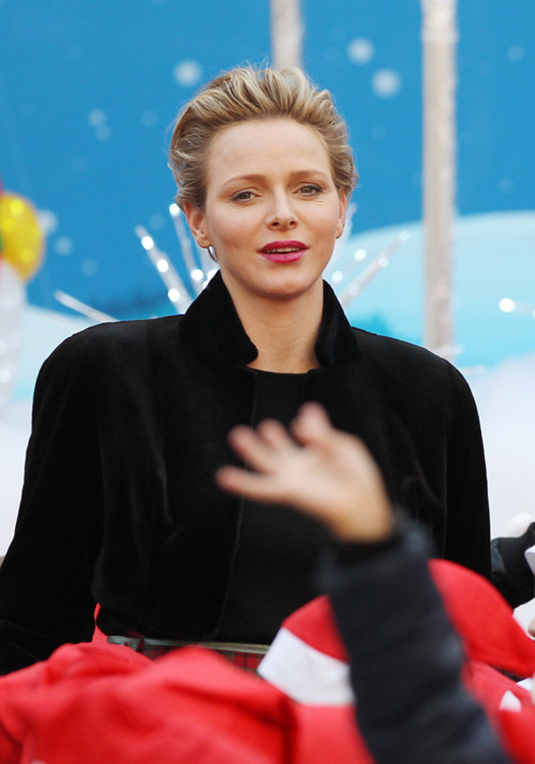 Balayında aynı otelde bile kalmamışlar: Prenses Charlene gizemli hastalığın pençesinde yemeden içmeden kesildi