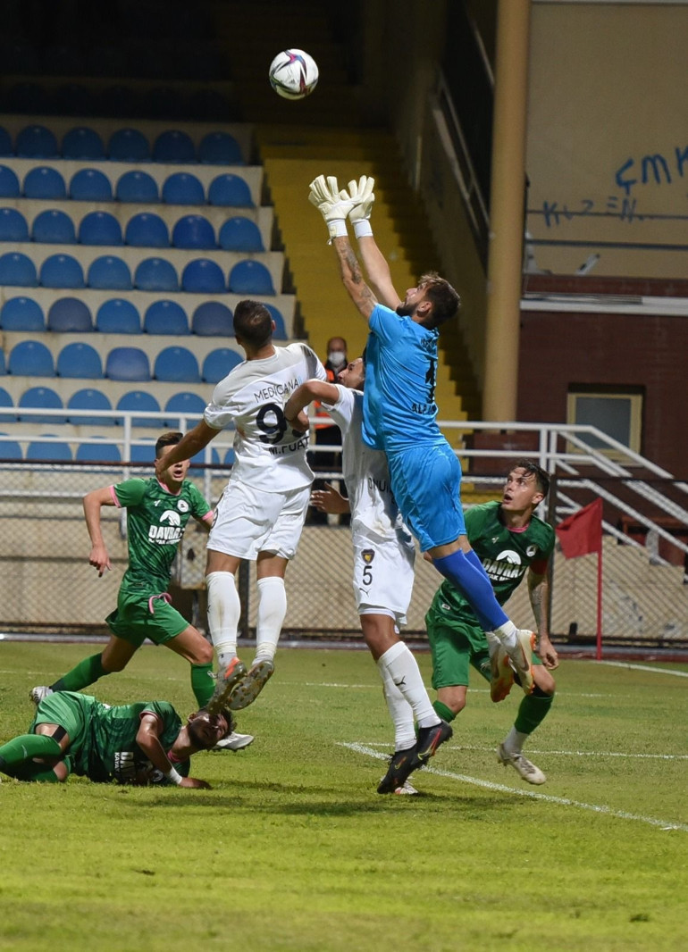 Isparta 32 Sporlu Alp Arda Süper Lig ekiplerinin gözdesi Transfer...