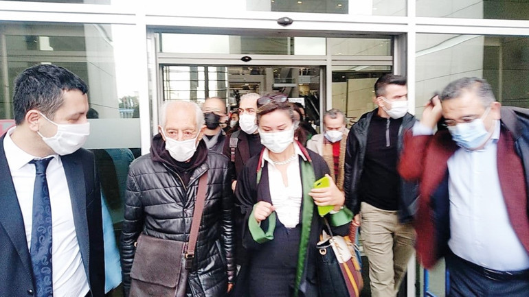 Genco Erkal’a açılan dava: Zincirleme lüzumsuzluklar