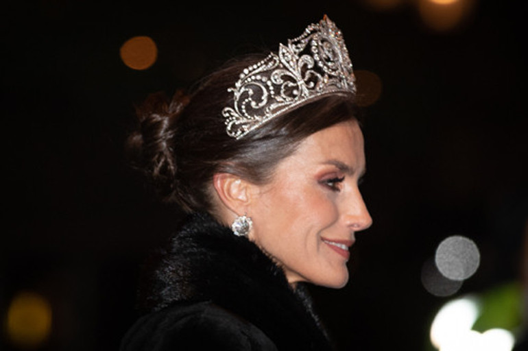 Hayatının şokunu yaşadı ama çabuk atlattı: Kraliçe pişti oldu