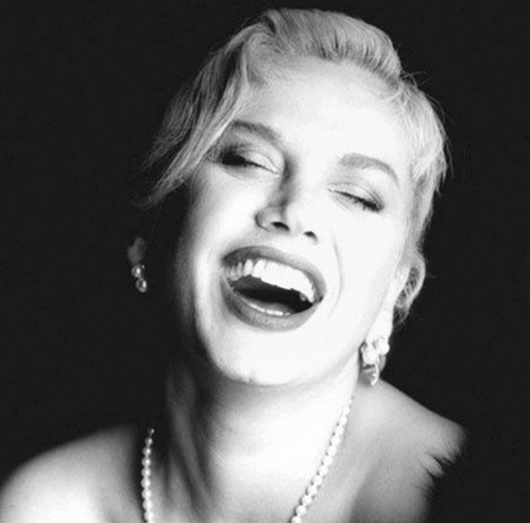 Bazı aşklar seri katil gibi her defasında gelip seni yine öldürüyor