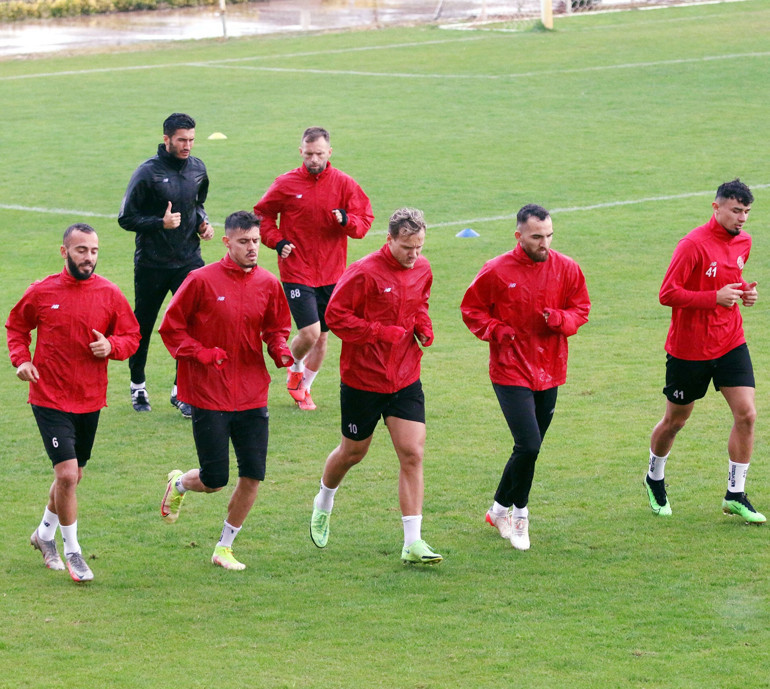 Antalyaspor’da puanlar iç sahada