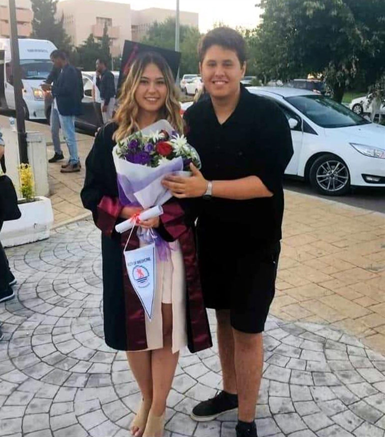 Doktor İremin kahreden ölümü Kaçan kedisini almak isterken balkondan düşerek hayatını kaybetti