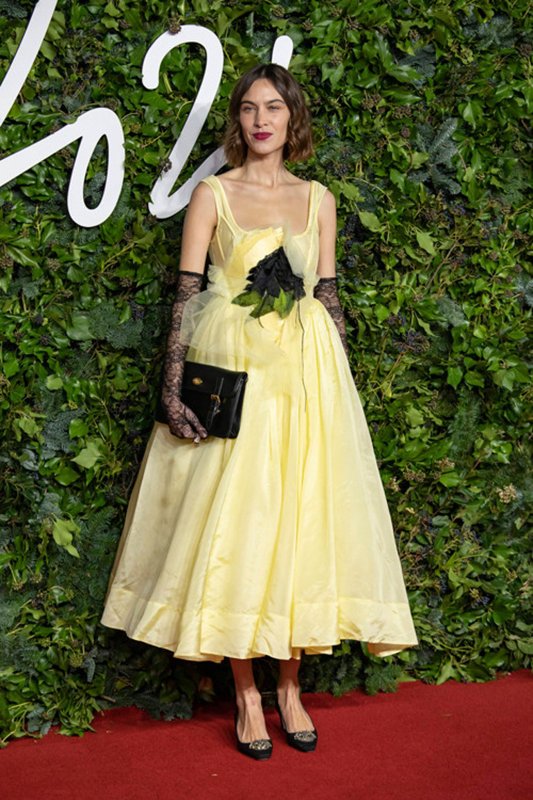 Demi Mooreun yüzü olay oldu: Bunu yapana dava açman gerek