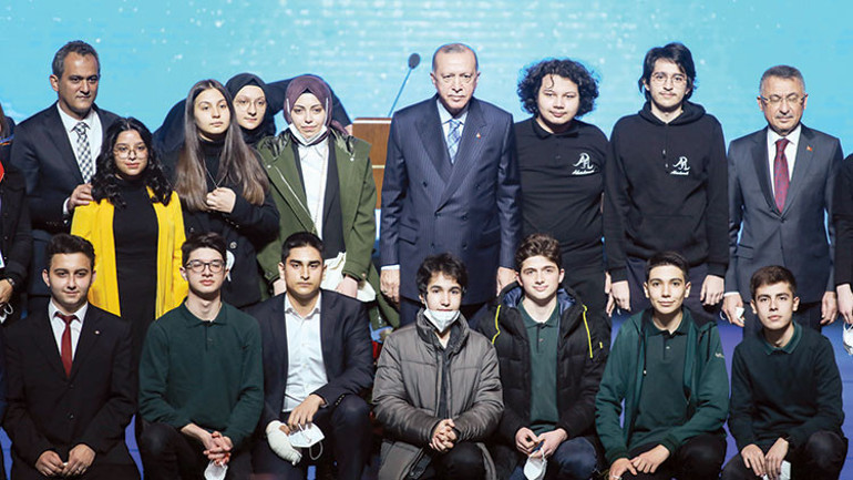 Sözleşmeli-kadrolu öğretmen ayrımına son