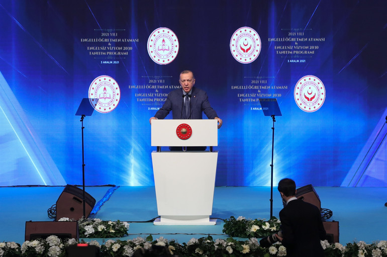 Son dakika: Cumhurbaşkanı Erdoğan: Engellilerle ilgili çalışmalara yön verecek yeni yol haritası ortaya çıktı