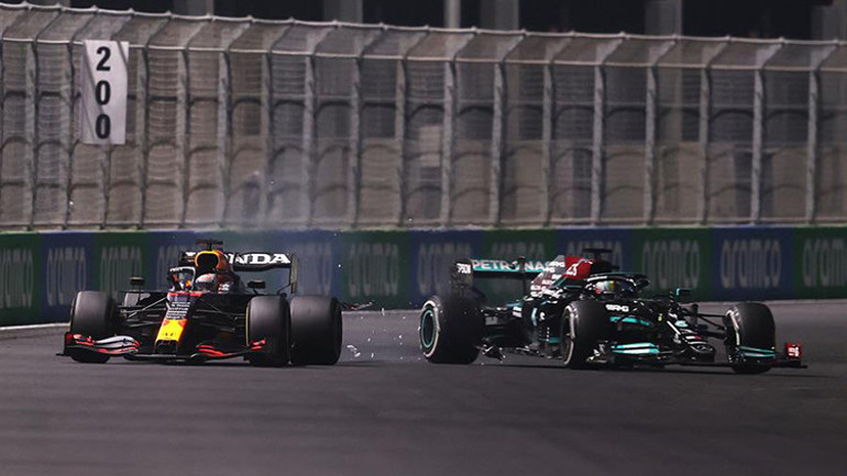 Son Dakika Haberi... Suudi Arabistan GPde kazanan Lewis Hamilton Max Verstappen...