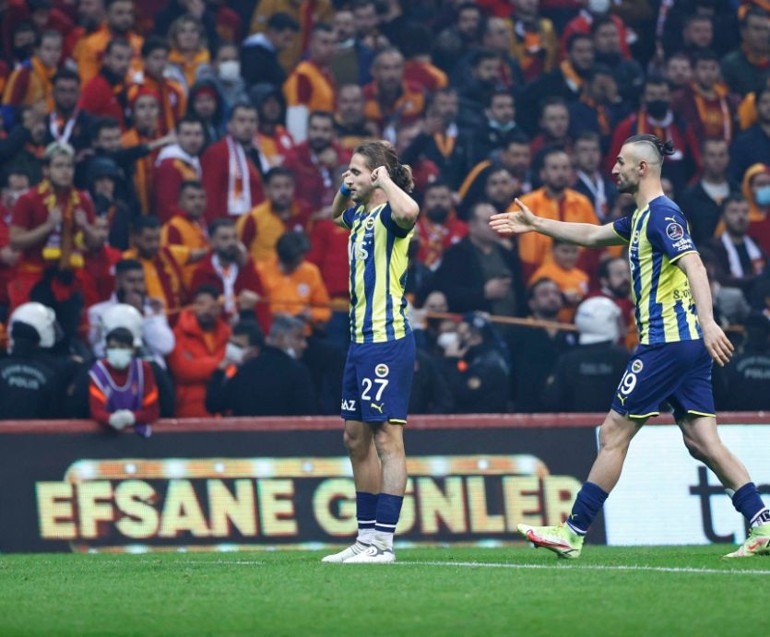 Son Dakika: Fenerbahçede Vitor Pereiranın yeni vazgeçilmezi Miguel Crespo Devre arası gidiyor derken rakamları alt üst ediyor...