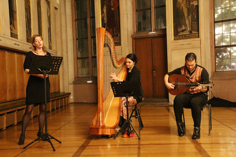 Arif Arslaner’e onur plaketi