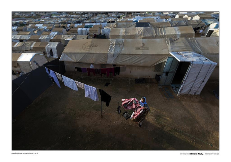 Tek hikâye iki sergi