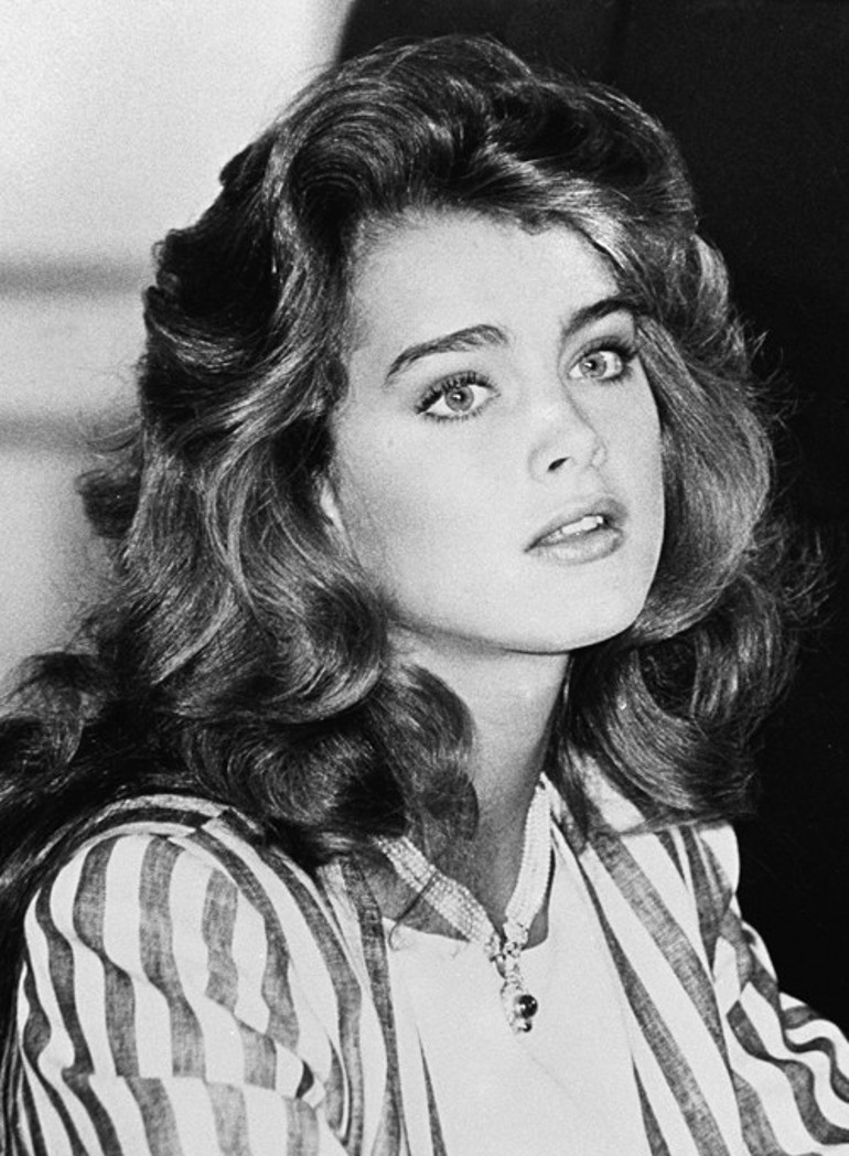 Brooke Shields tartışmalı reklam kampanyası hakkında yıllar sonra konuştu: Beni cinsel obje haline getirdiler