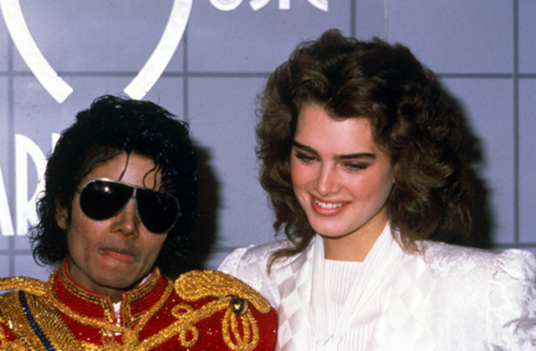 Brooke Shields tartışmalı reklam kampanyası hakkında yıllar sonra konuştu: Beni cinsel obje haline getirdiler