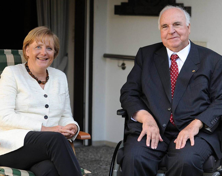 İlklerin kadınından veda