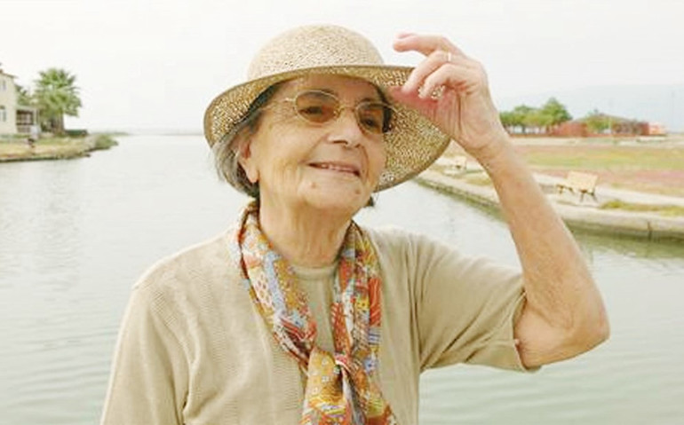 Nilüfer Belediyesi’nde Gülten Akın anılıyor