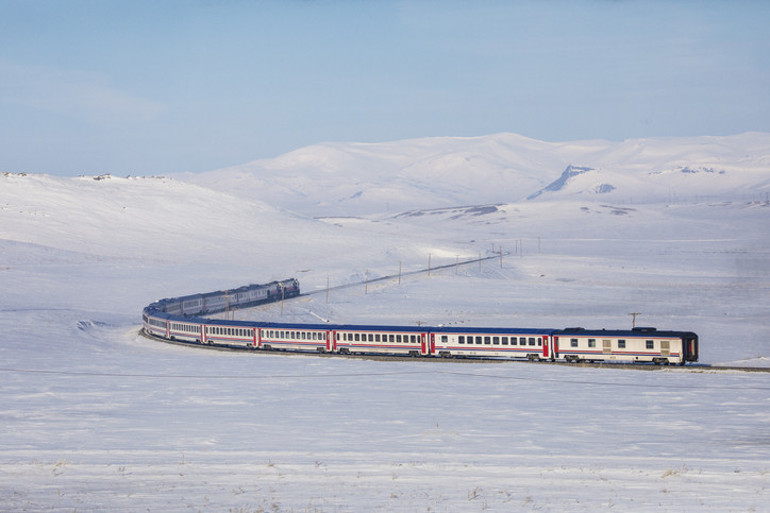 Bir kış kartpostalı içinde olmak: Karın en çok yakıştığı yerler | 10 şehir 13 öneri