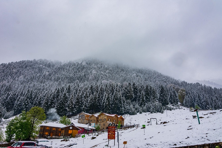 Bir kış kartpostalı içinde olmak: Karın en çok yakıştığı yerler | 10 şehir 13 öneri