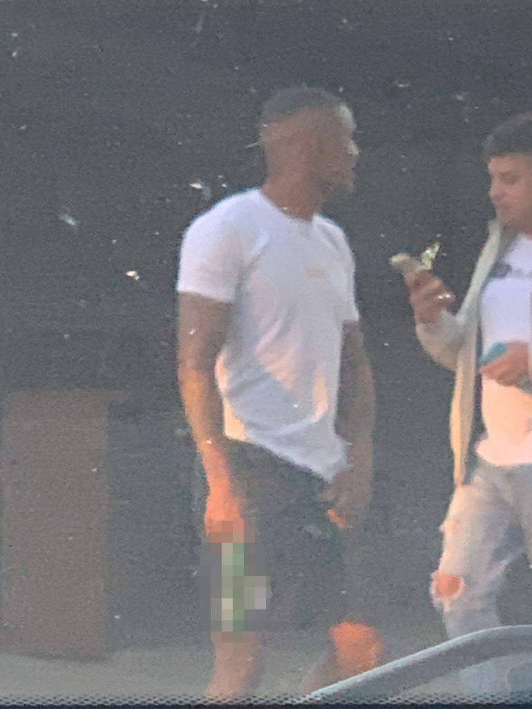 Douglas Costadan taraftarı çılgına çeviren parti Küme düştükten birkaç saat sonra...