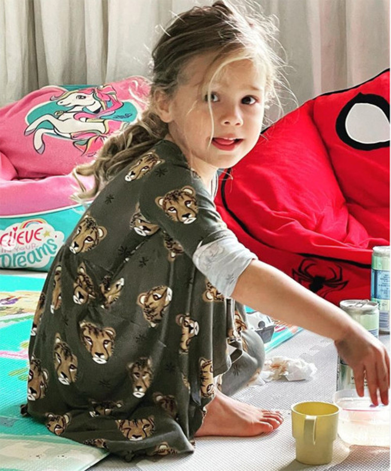 Büyük aşkın meyvesi ikizler dört yaşında