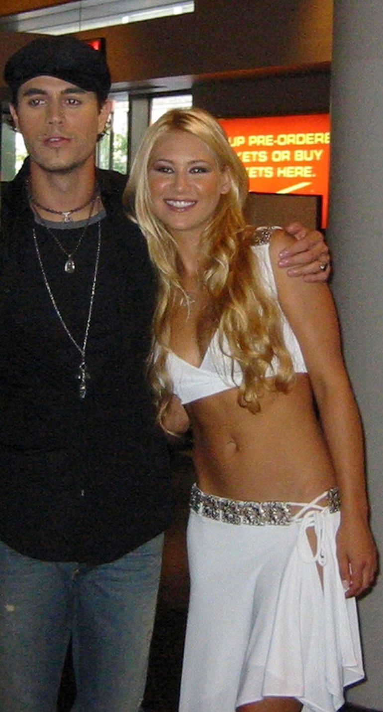 Büyük aşkın meyvesi ikizler dört yaşında