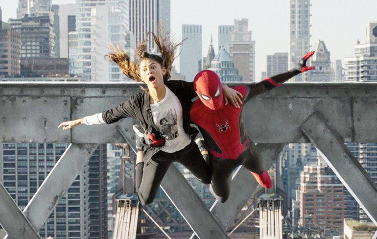 “Örümcek Adam” Tom Holland Kelebeke konuştu