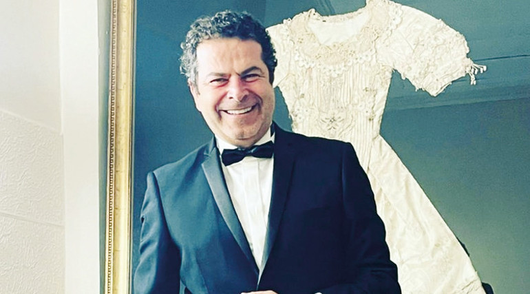 Melis Sezen’in ardından Defne Samyelinin kıyafeti olay oldu