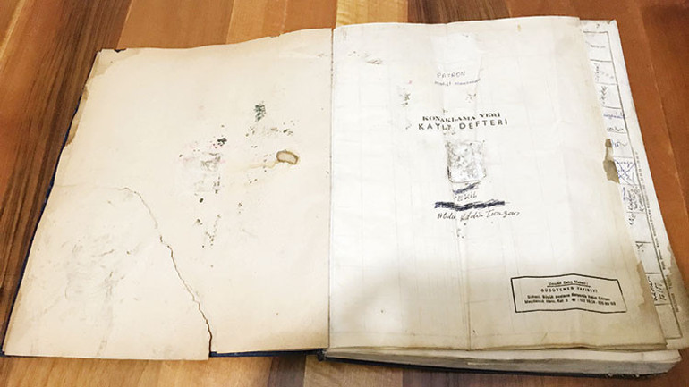 Matild Manukyanın arşivi çöpe gitti