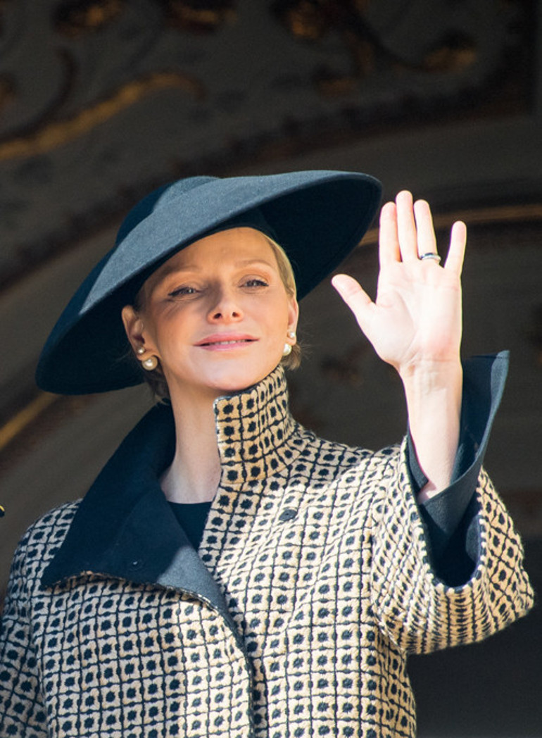 Harry, Meghan, Archie ve Lilibetin ilk aile pozu: Sonunda kızları ortaya çıktı