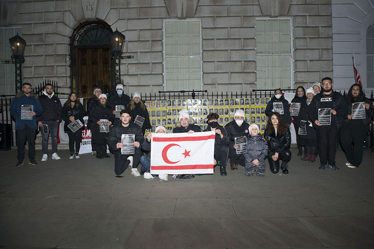 Londra’da ‘Kanlı Noel’in 58. yılı protestoyla anıldı