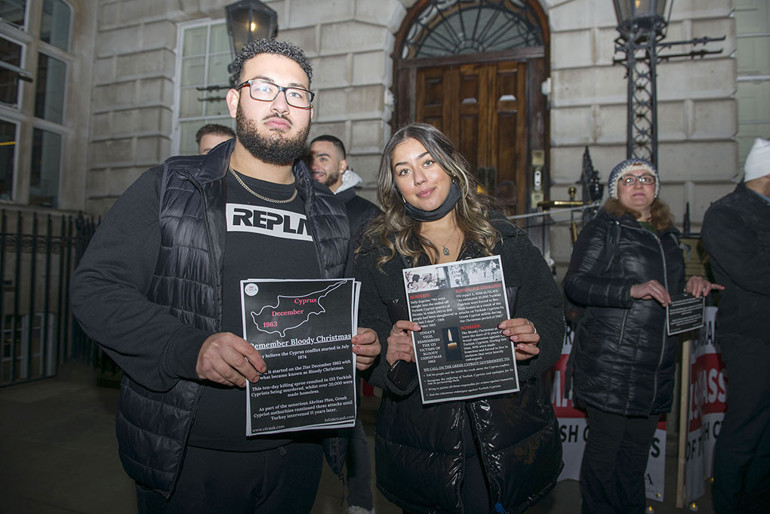 Londra’da ‘Kanlı Noel’in 58. yılı protestoyla anıldı