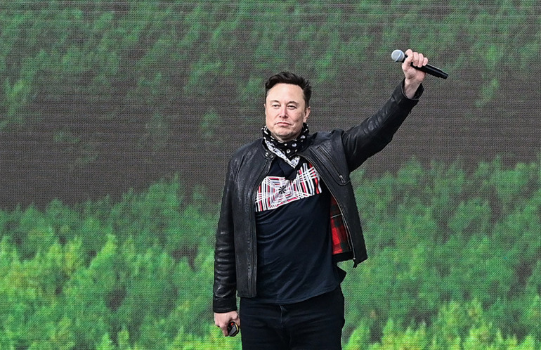 Yoksa 50 bin dolarlık fakirhane yalan mıydı Muskın lüks malikâne hayatı...