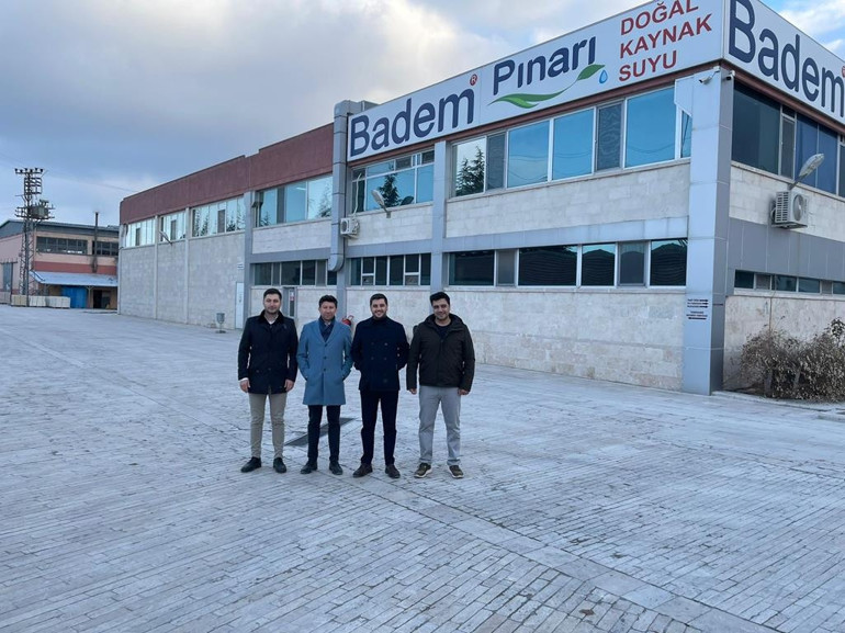 Kaynağından su sohbeti