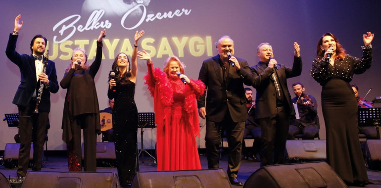 Yeşilçamın efsane sesine saygı duruşu