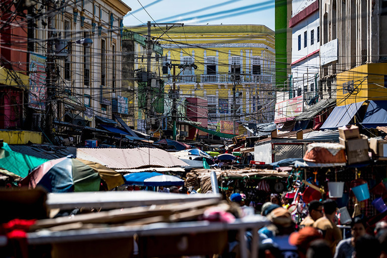 Venezuelalı kadınlara akraba tuzağı Yoksulluktan kaçarken seks kölesi oldular