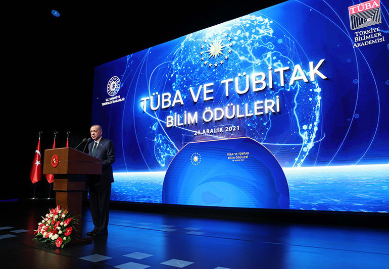 Son dakika... TÜBİTAK ve TÜBA Bilim Ödülleri Töreni... Cumhurbaşkanı Erdoğan: Tüm dünyaya seslenerek ‘Bizi izlemeye devam edin’ diyorum