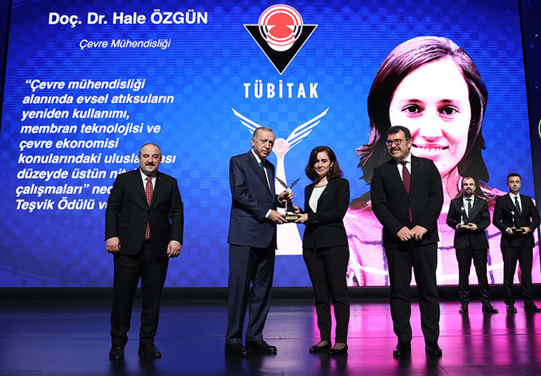 Son dakika... TÜBİTAK ve TÜBA Bilim Ödülleri Töreni... Cumhurbaşkanı Erdoğan: Tüm dünyaya seslenerek ‘Bizi izlemeye devam edin’ diyorum