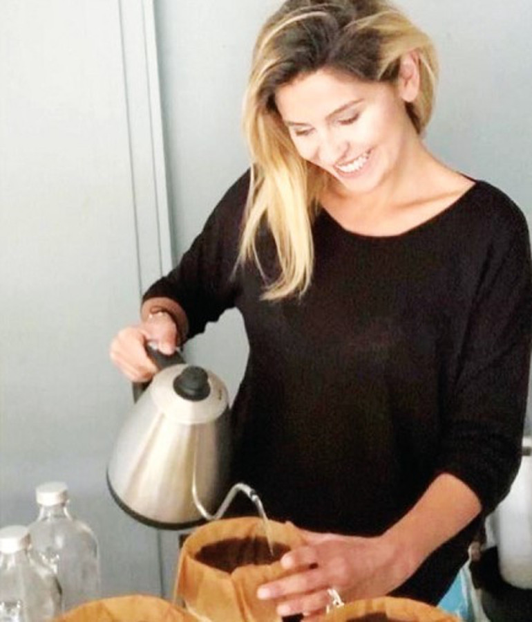 Yan komşudan al haberi