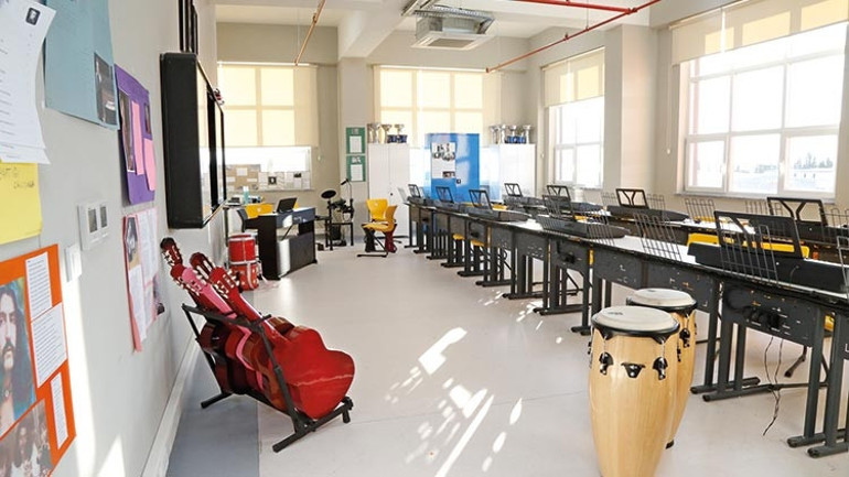 Fabrika gibi okul
