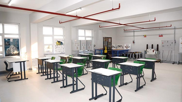 Fabrika gibi okul