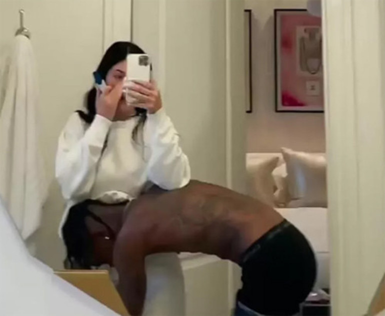 Kylie Jennerdan karnı burnunda paylaşım: Her an doğurabilir